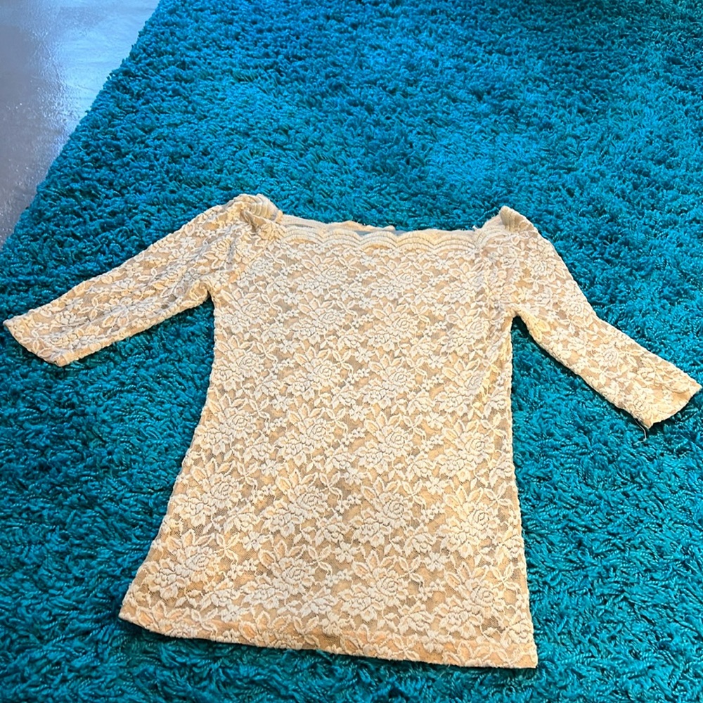 O2Collection Lace 3/4 sleeve top sz S
